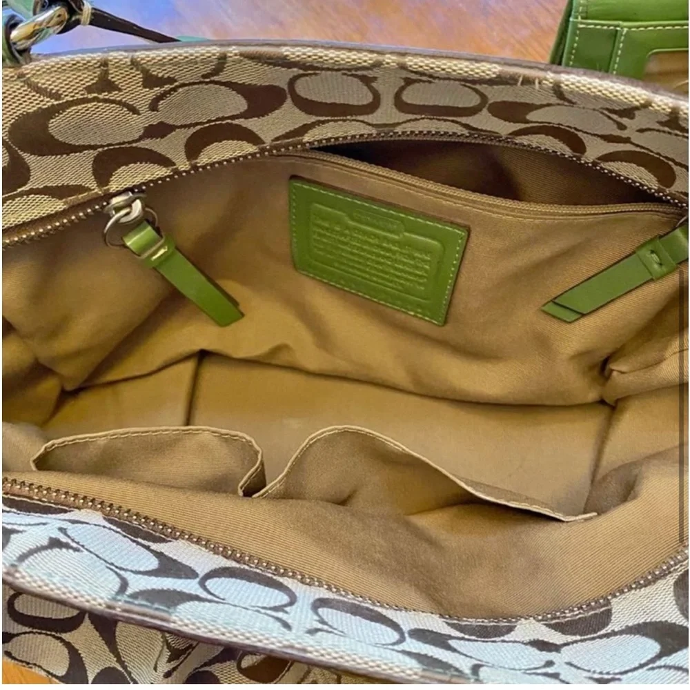 Tan with Green Leather Coach Handbag Color: Green/Tan Size: Medium NWOT - Picture 7 of 7